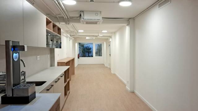 Local comercial en Alquiler en Barrio de Campanar