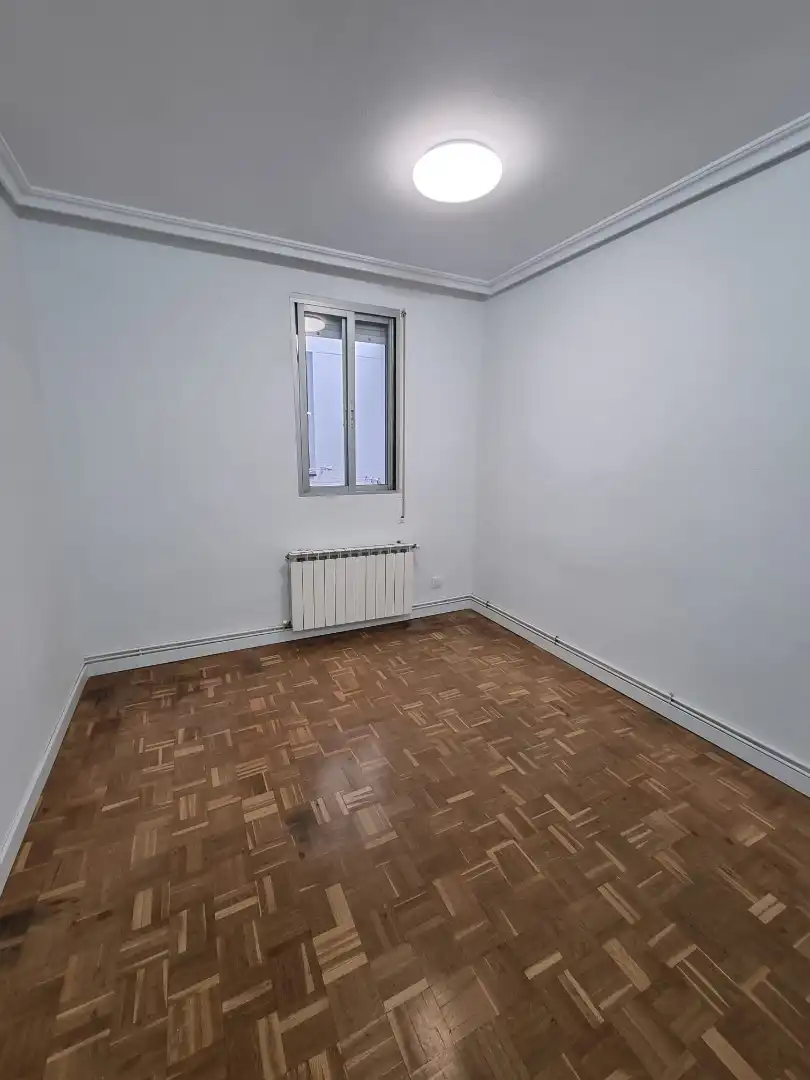 Flat for rent in Madrid  with Air Conditioner, Heating and Parquet flooring