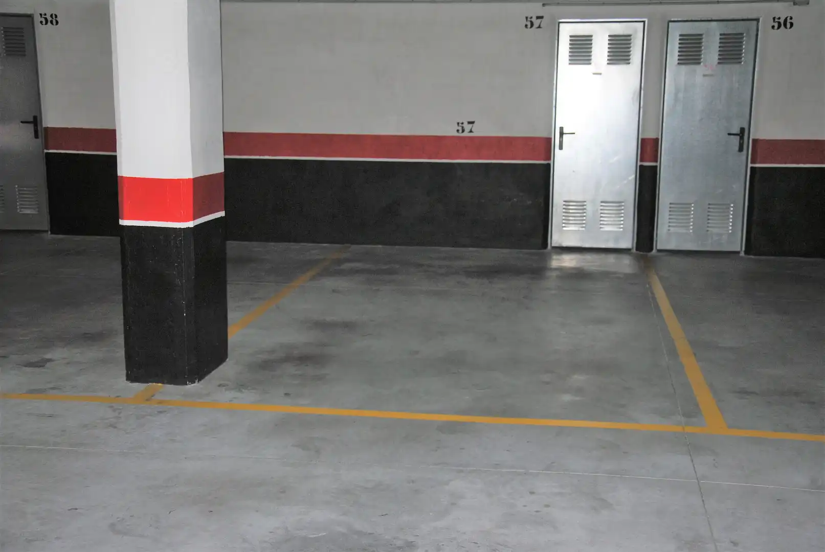 Parking of Apartments for rent in Sanxenxo  with Furnished, Oven and Washing machine
