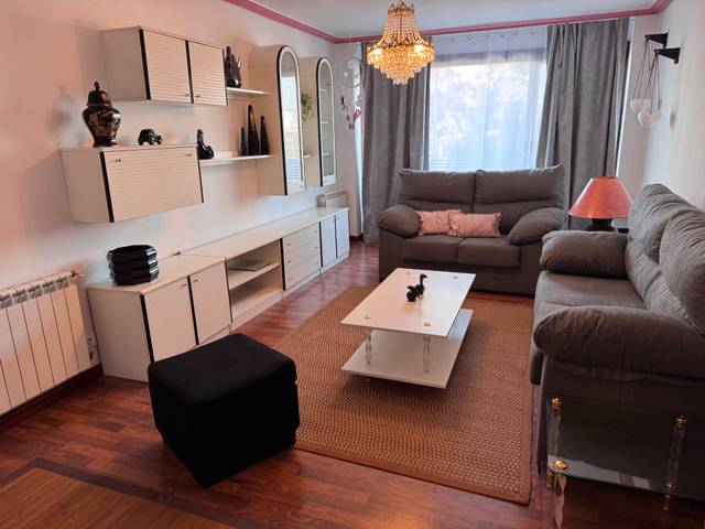 Piso en Alquiler en Rúa do Areal en Centro - Areal