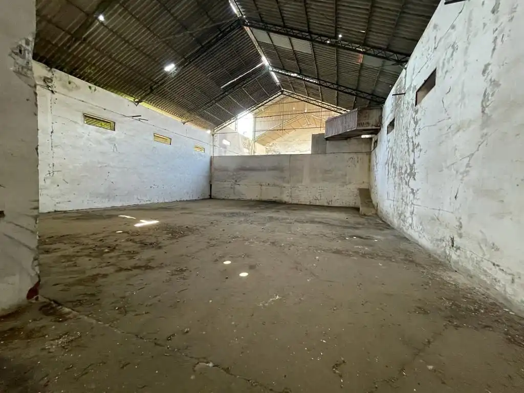 Industrial buildings for sale in Galisteo