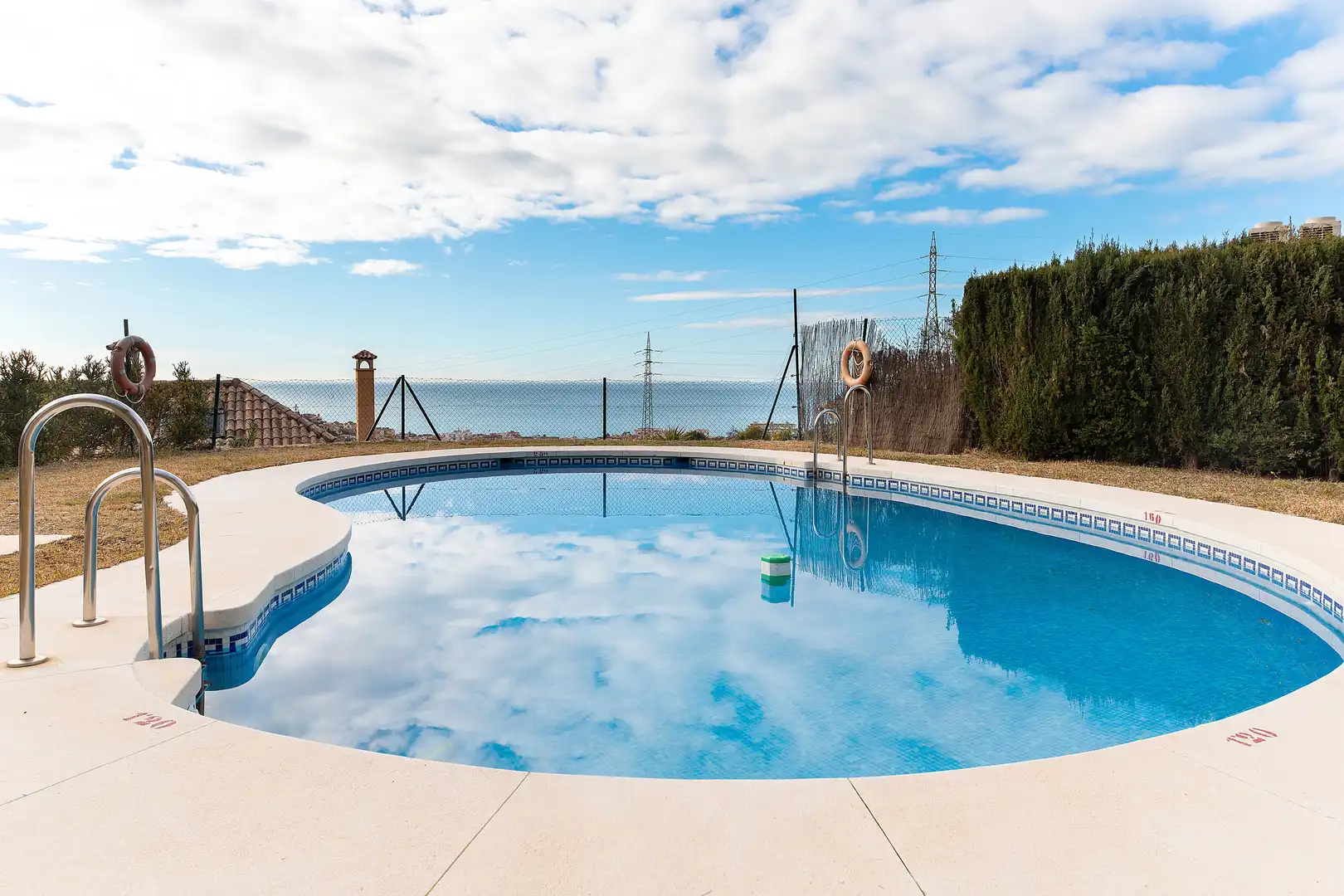 Swimming pool of Houses for sale in Málaga