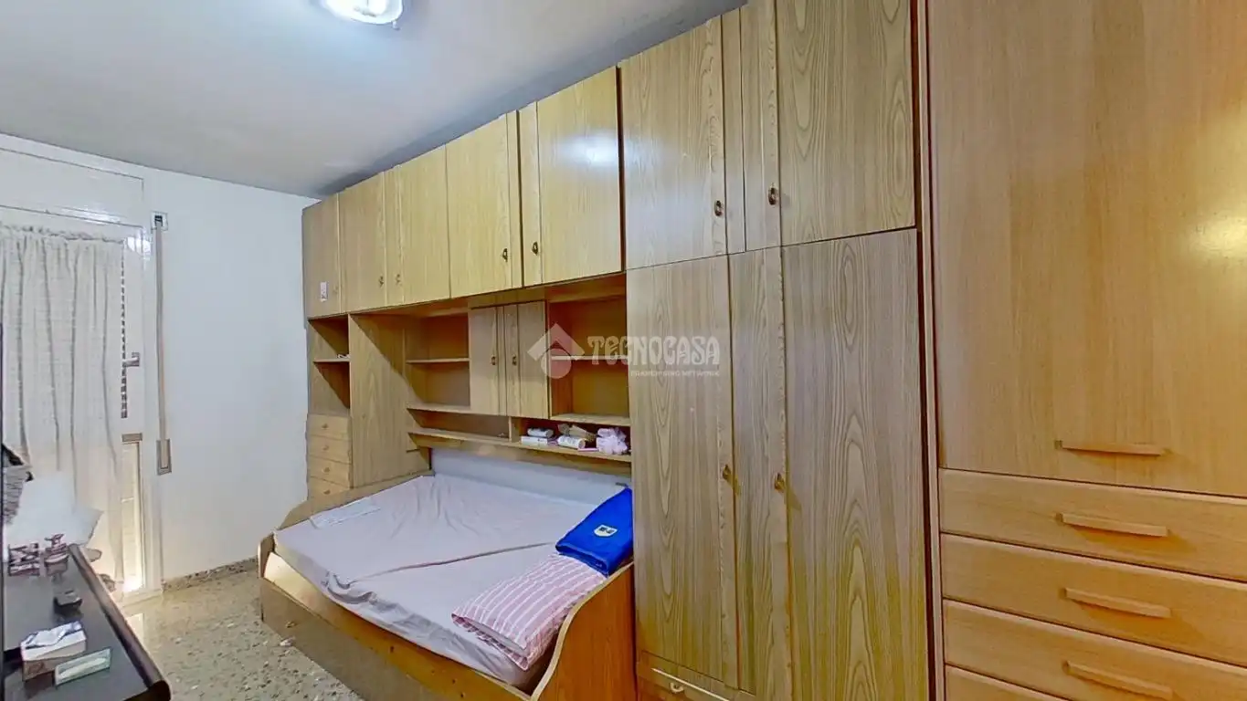 Dormitori de Pis en venda en Manresa amb Aire condicionat i Balcó