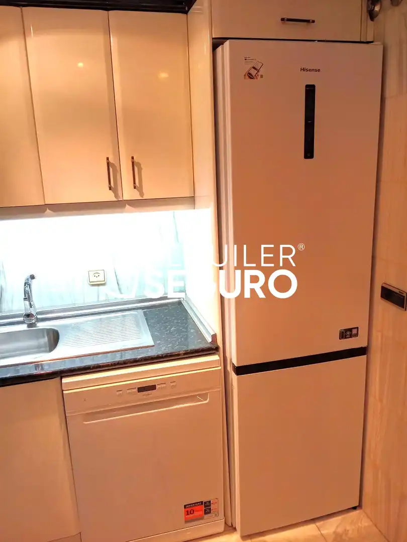 Kitchen of Flat for rent in Valladolid  with Air Conditioner and Heating