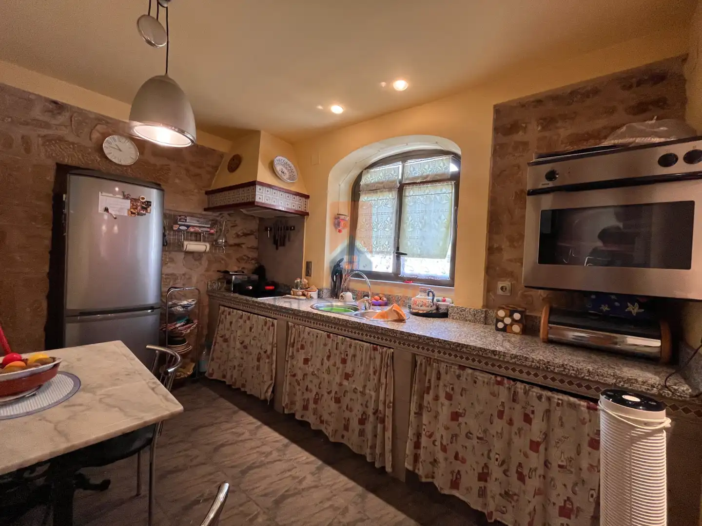 Cocina de Casa o chalet en venta en Cervià de Les Garrigues con Calefacción, Jardín privado y Amueblado
