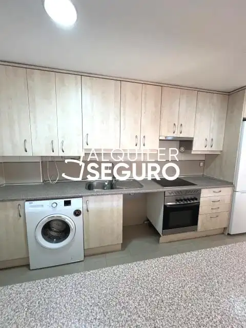 Kitchen of Flat for rent in Valdemoro  with Air Conditioner and Heating