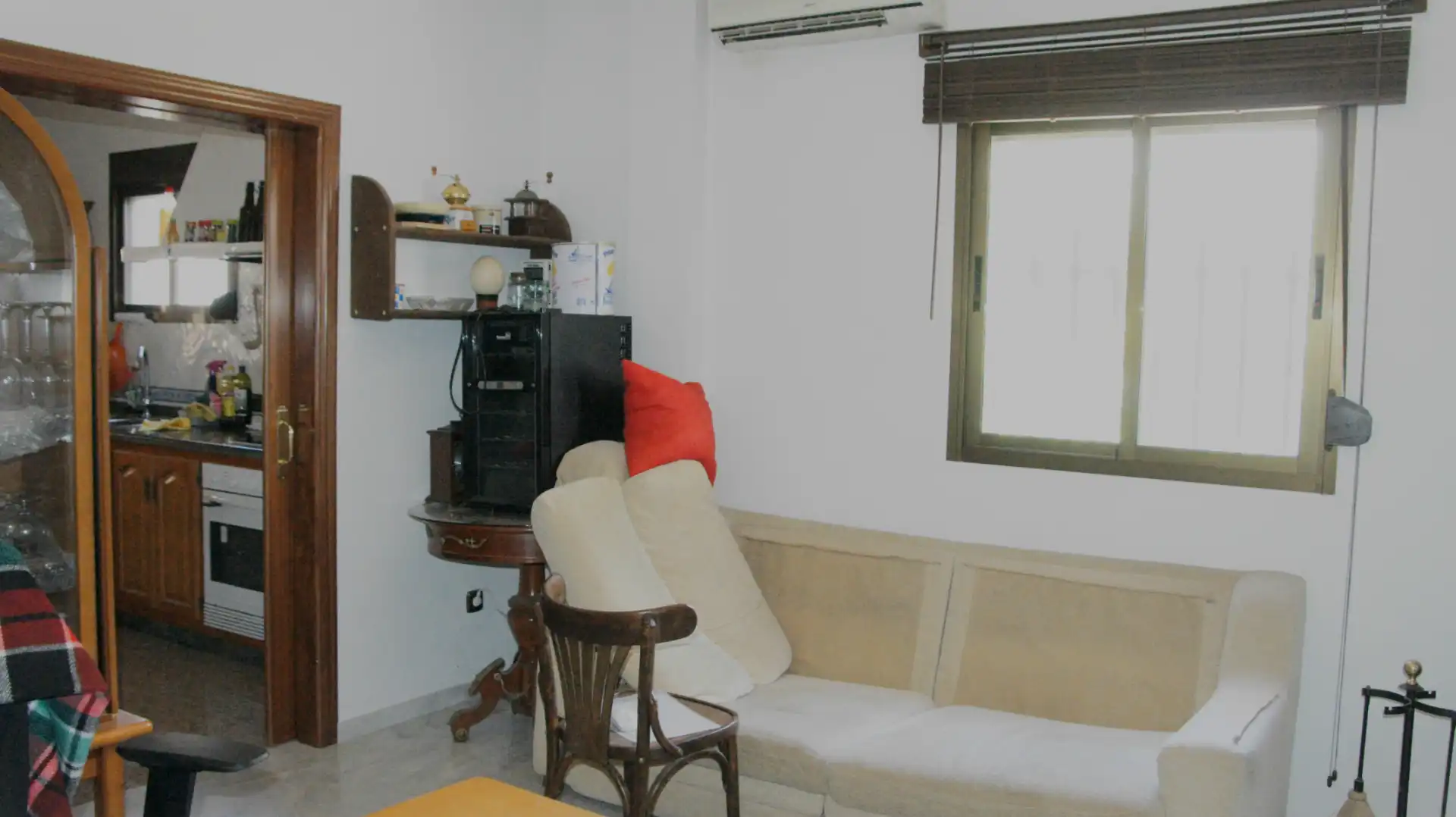 Sala de estar de Casa o chalet en venta en Espartinas con Aire acondicionado, Jardín privado y Terraza