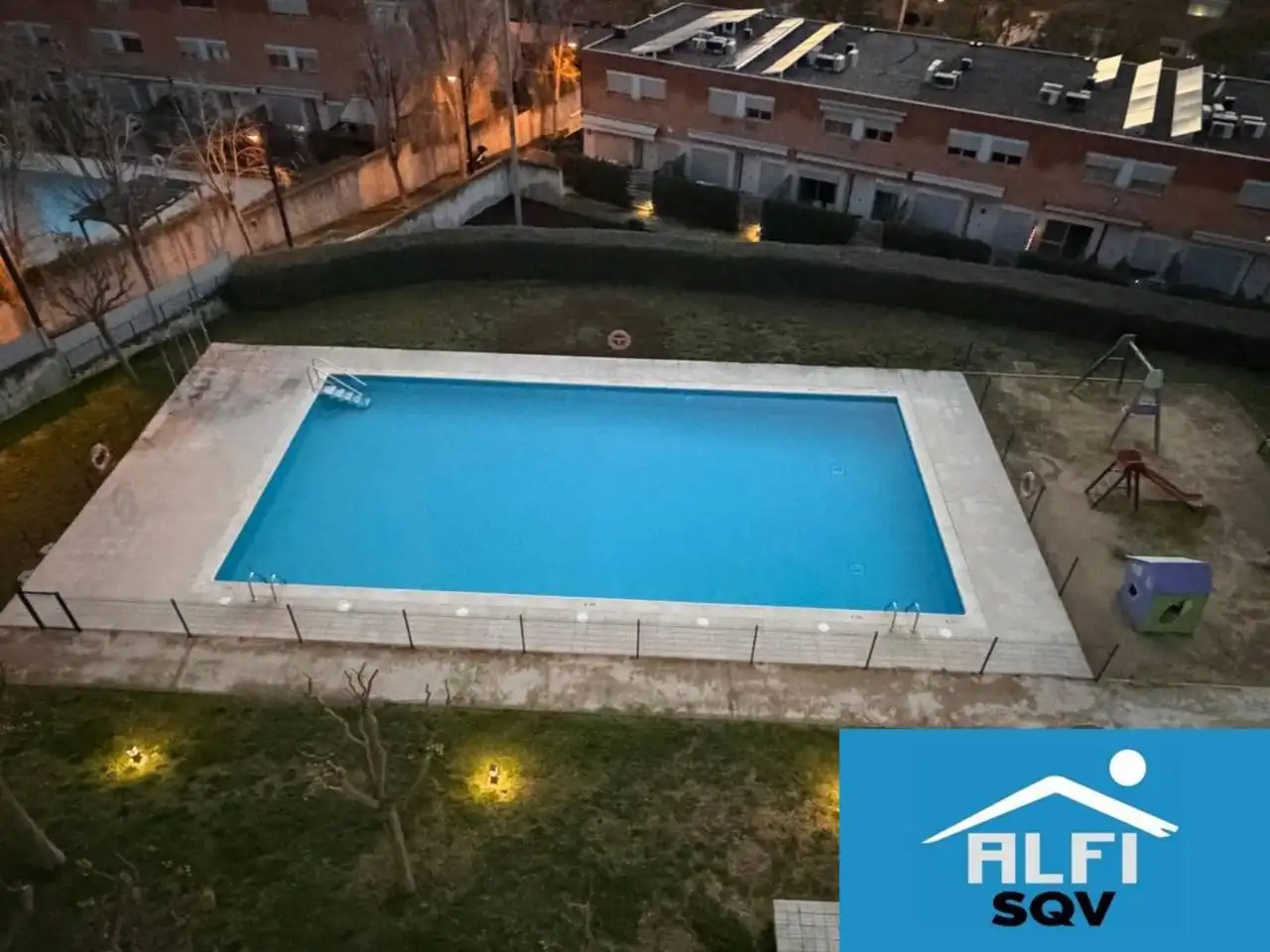Schwimmbecken von Maisonette zum Verkauf in Sant Quirze del Vallès mit Heizung, Terrasse und Abstellraum