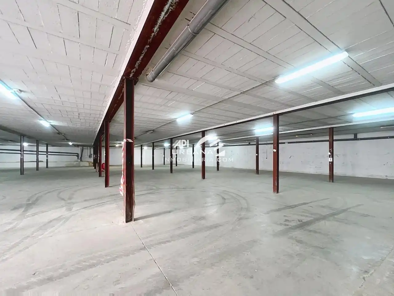 Fabrikhallen zur Miete in Lucena