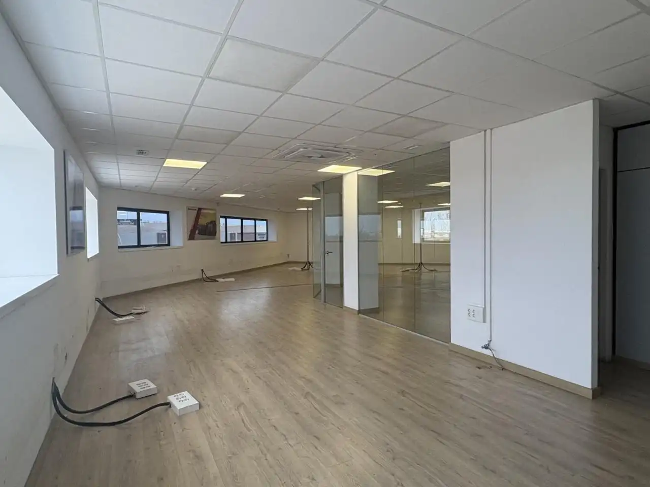 Nave industrial de alquiler en El Prat de Llobregat con Calefacción y Alarma