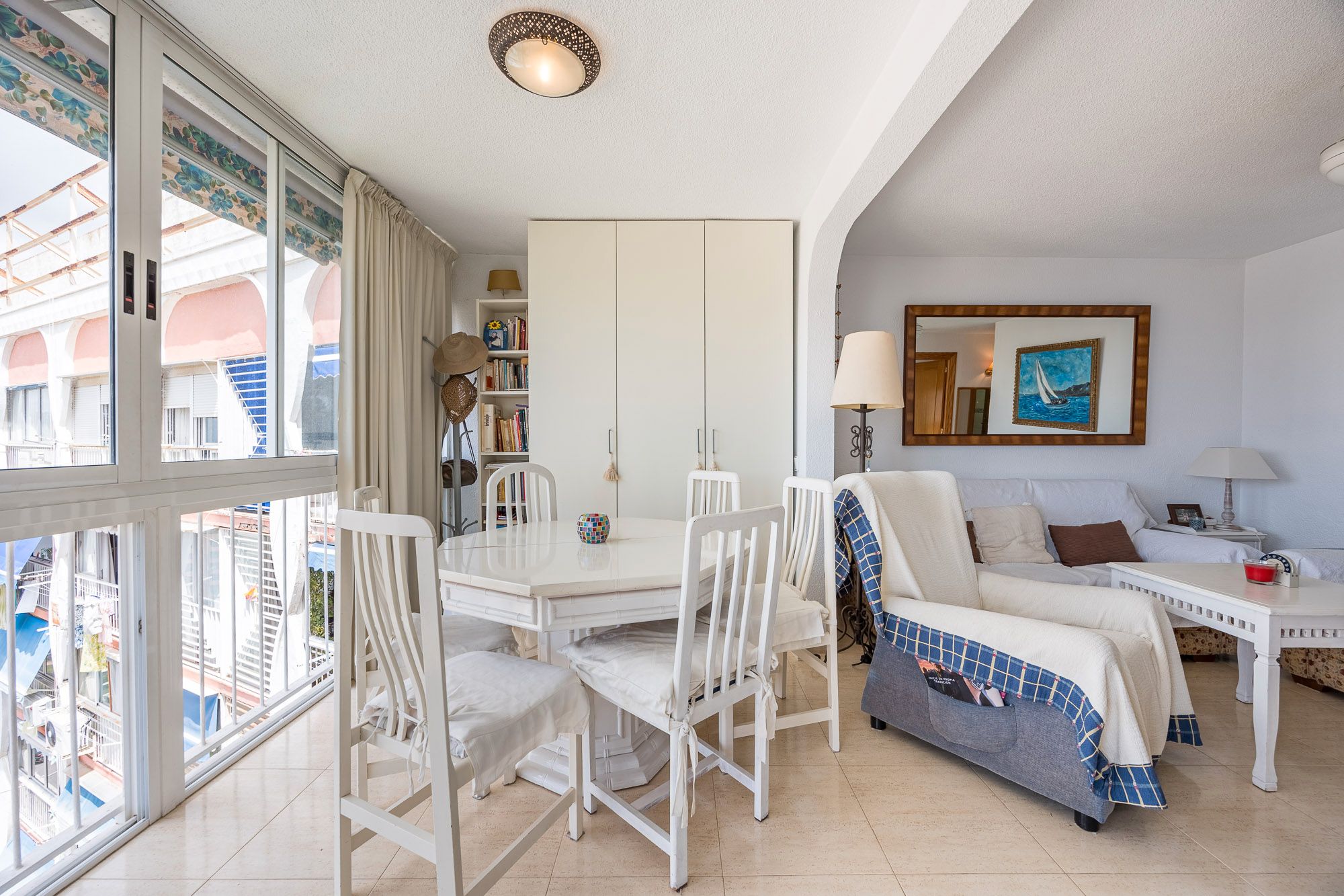 Dining room of Flat for sale in Benidorm  with Swimming Pool, Furnished and Community pool