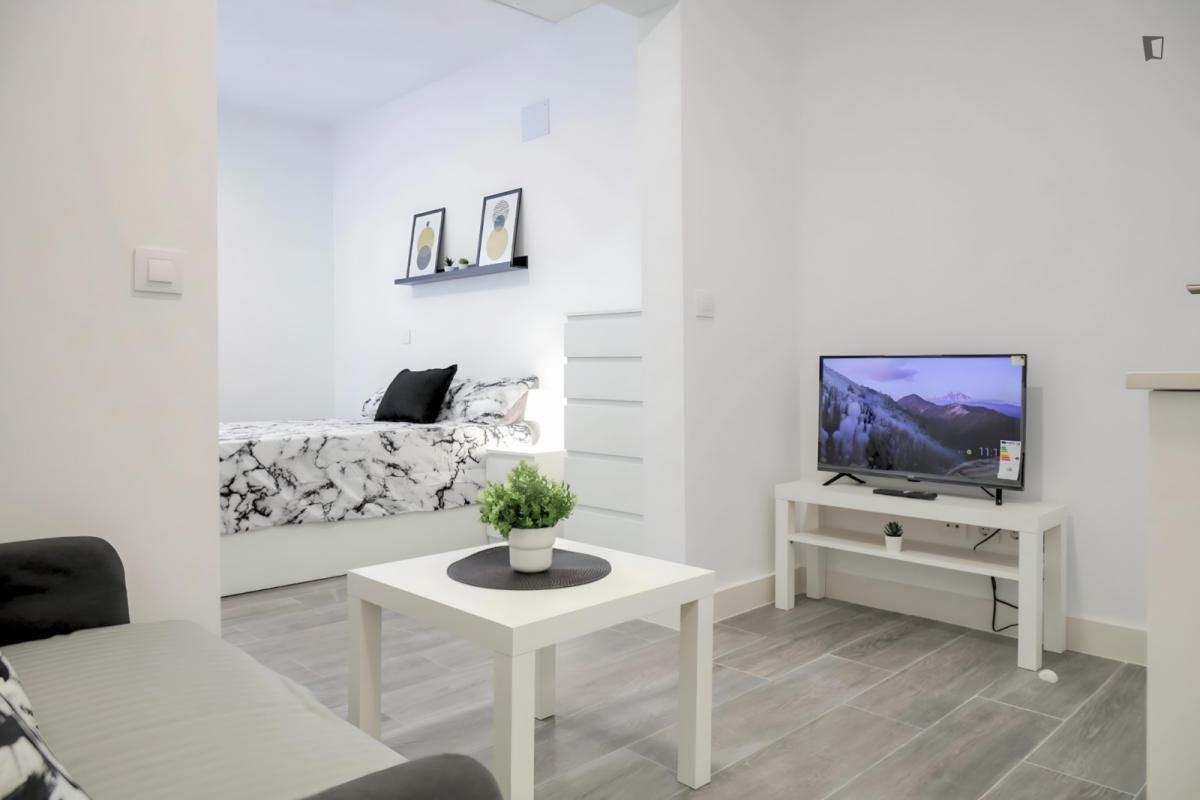 Study to rent in Opañel