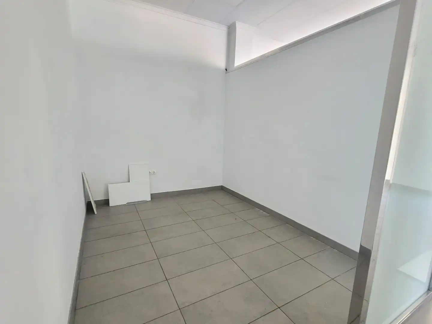 Local comercial de lloguer a Avenida Blas de Otero, imagen 8
