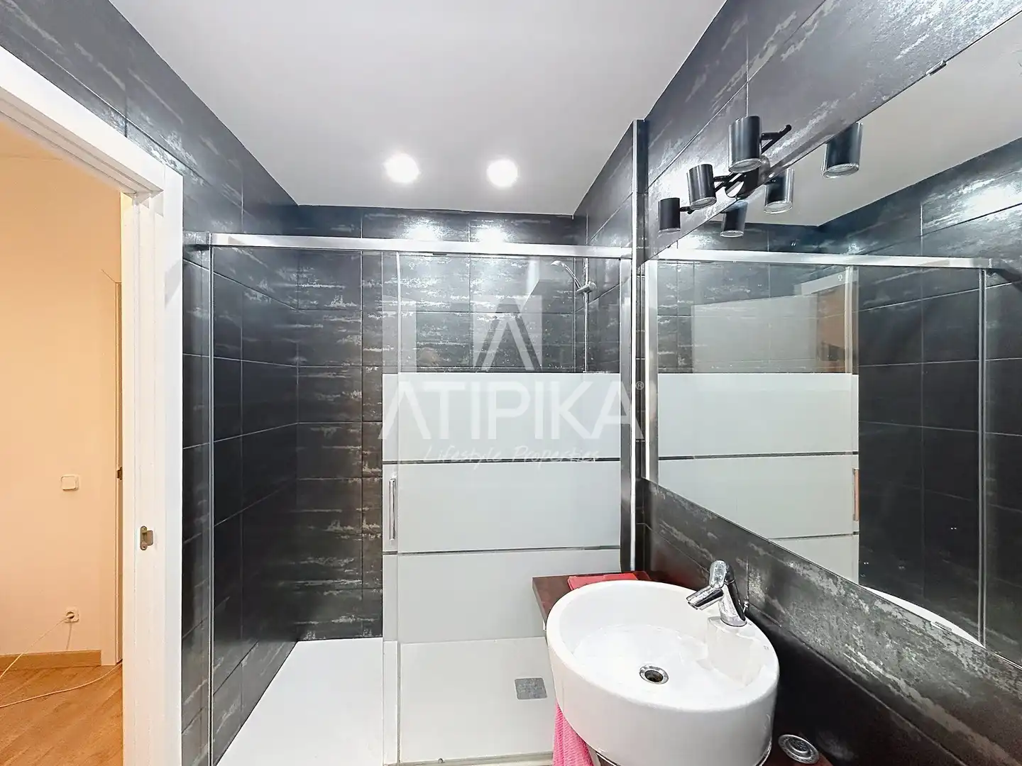Baño de Oficina de alquiler en Barcelona