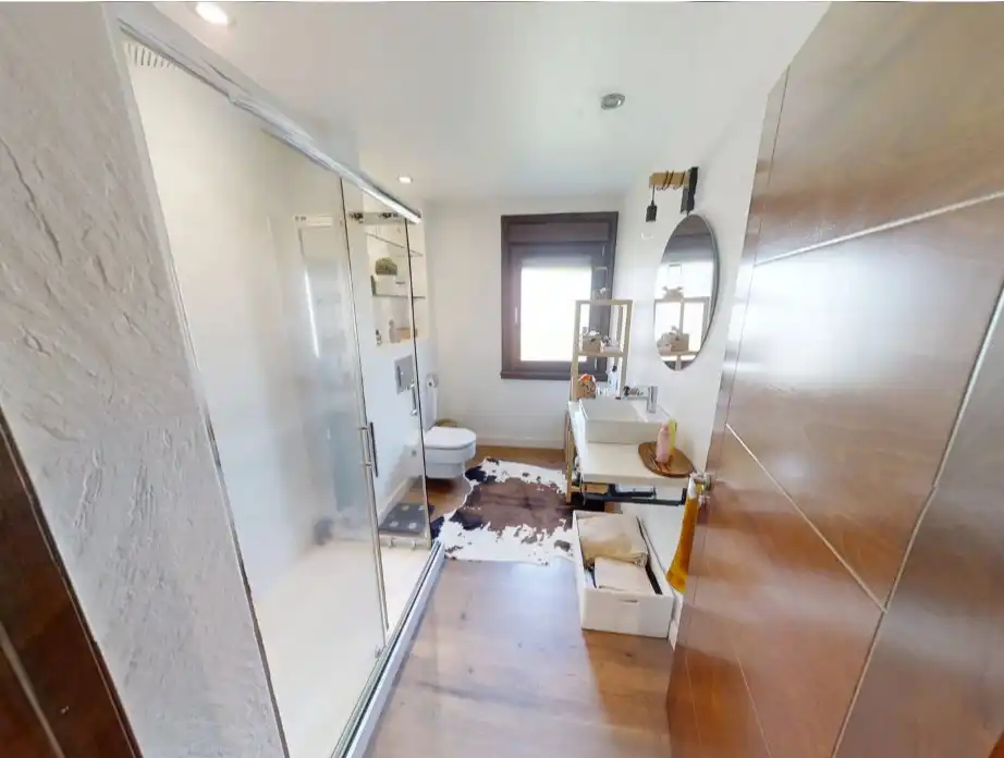 Bathroom of Houses for sale in Abegondo  with Heating, Private garden and Parquet flooring