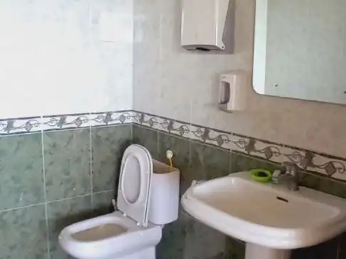 Bany de Local en venda en Portas amb Aire condicionat, Moblat i Internet
