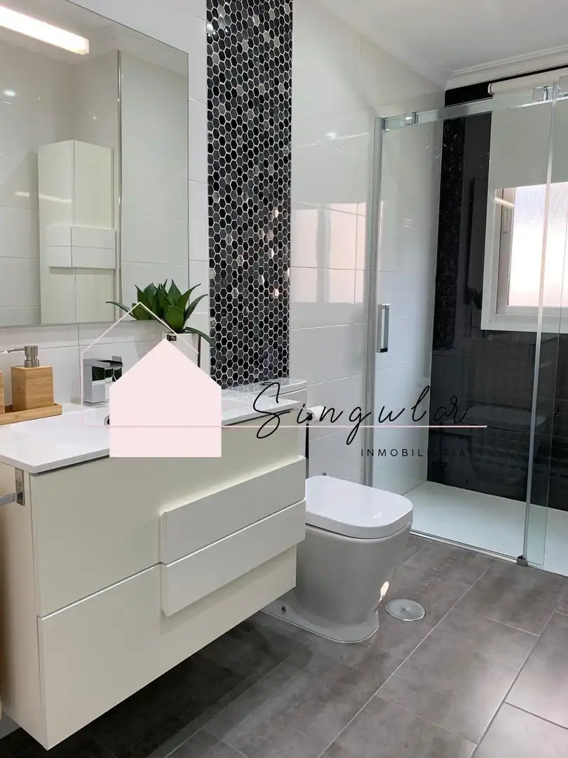 Badezimmer von Wohnung zur Miete in O Porriño   mit Möbliert