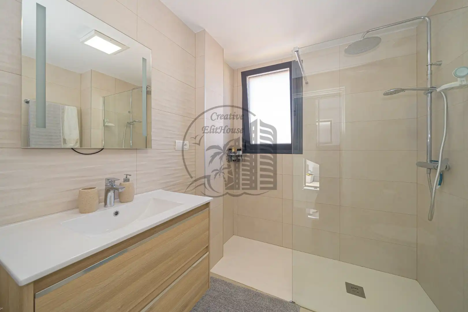 Baño de Casa o chalet en venta en La Nucia con Jardín privado y Piscina