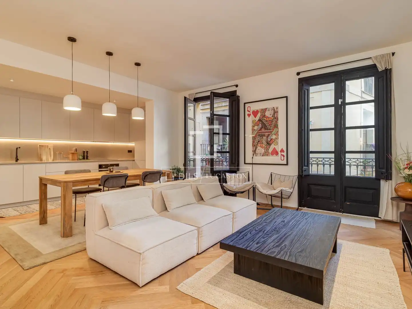 Wohnzimmer von Wohnung zum Verkauf in Barcelona mit Klimaanlage, Heizung und Parkett