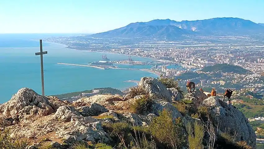 Vista exterior de Casa o chalet en venta en Málaga con Aire acondicionado, Calefacción y Jardín privado