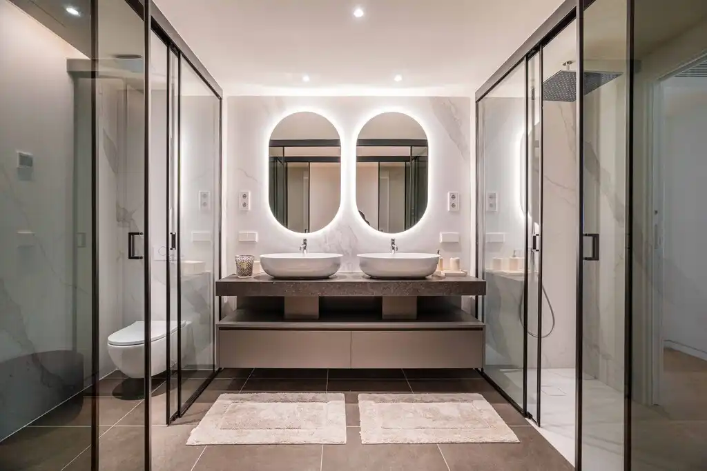 Bathroom of Apartments for sale in Barcelona  with Furnished, Jacuzzi and Community pool