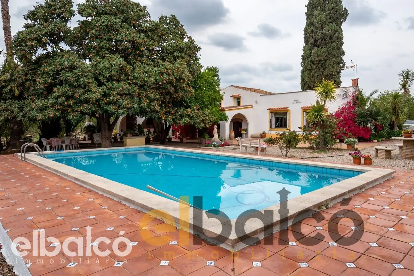 Swimming pool of Country homes for sale in Valls  with Terrace, Swimming Pool and Furnished