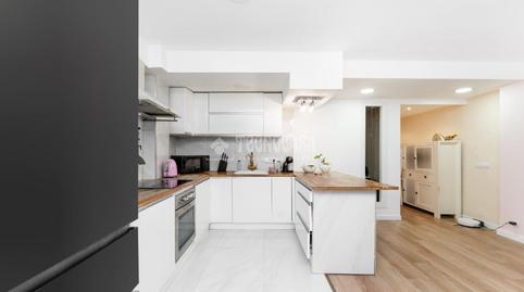 Foto 3 de Piso en venta en La Gavarra, Barcelona