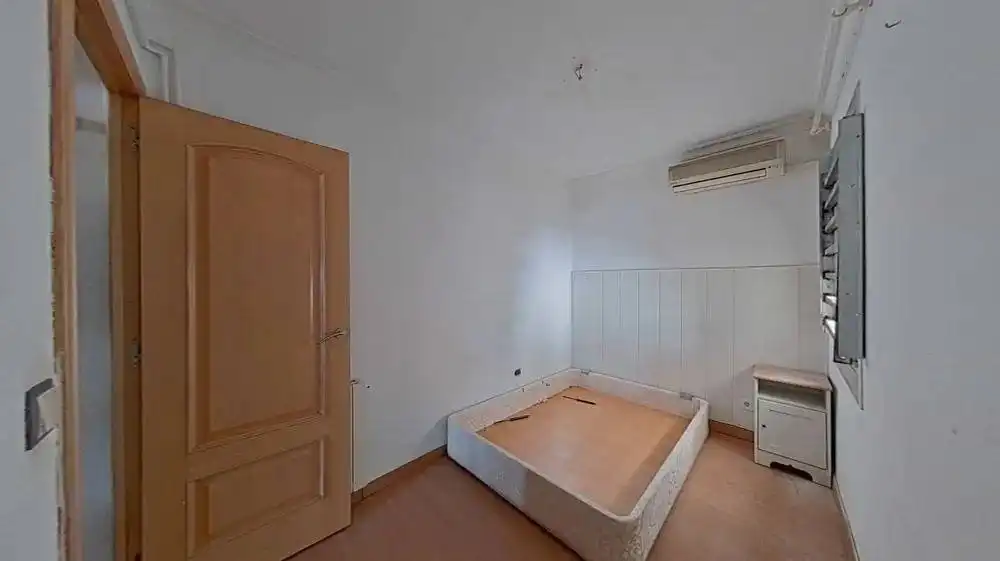 Dormitori de Àtic en venda en El Prat de Llobregat amb Parquet i Terrassa