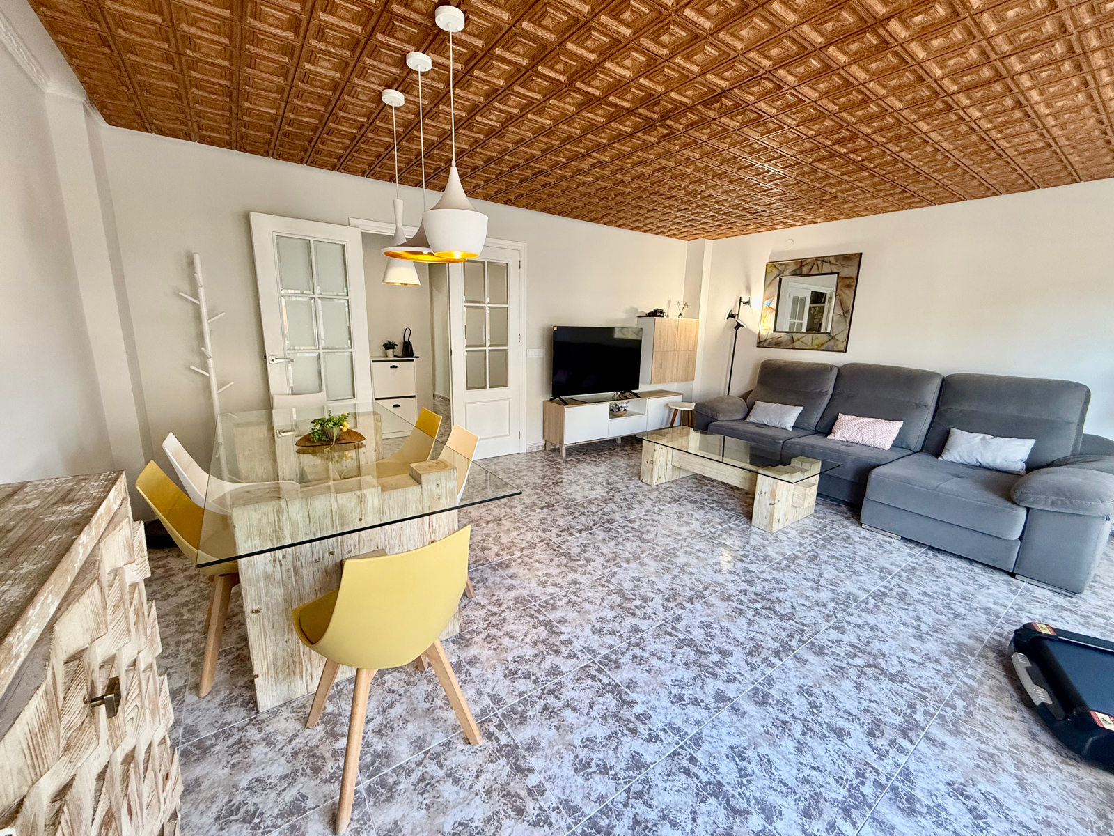 Sala de estar de Piso en venta en Torrevieja con Aire acondicionado y Terraza