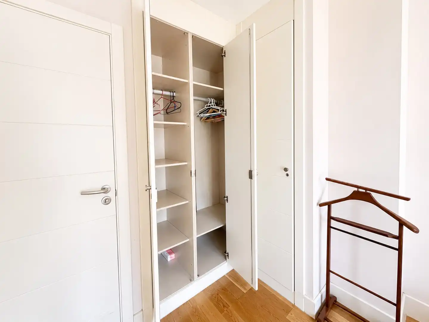 Bedroom of Flat for sale in Madrid  with Air Conditioner, Private garden and Storage room
