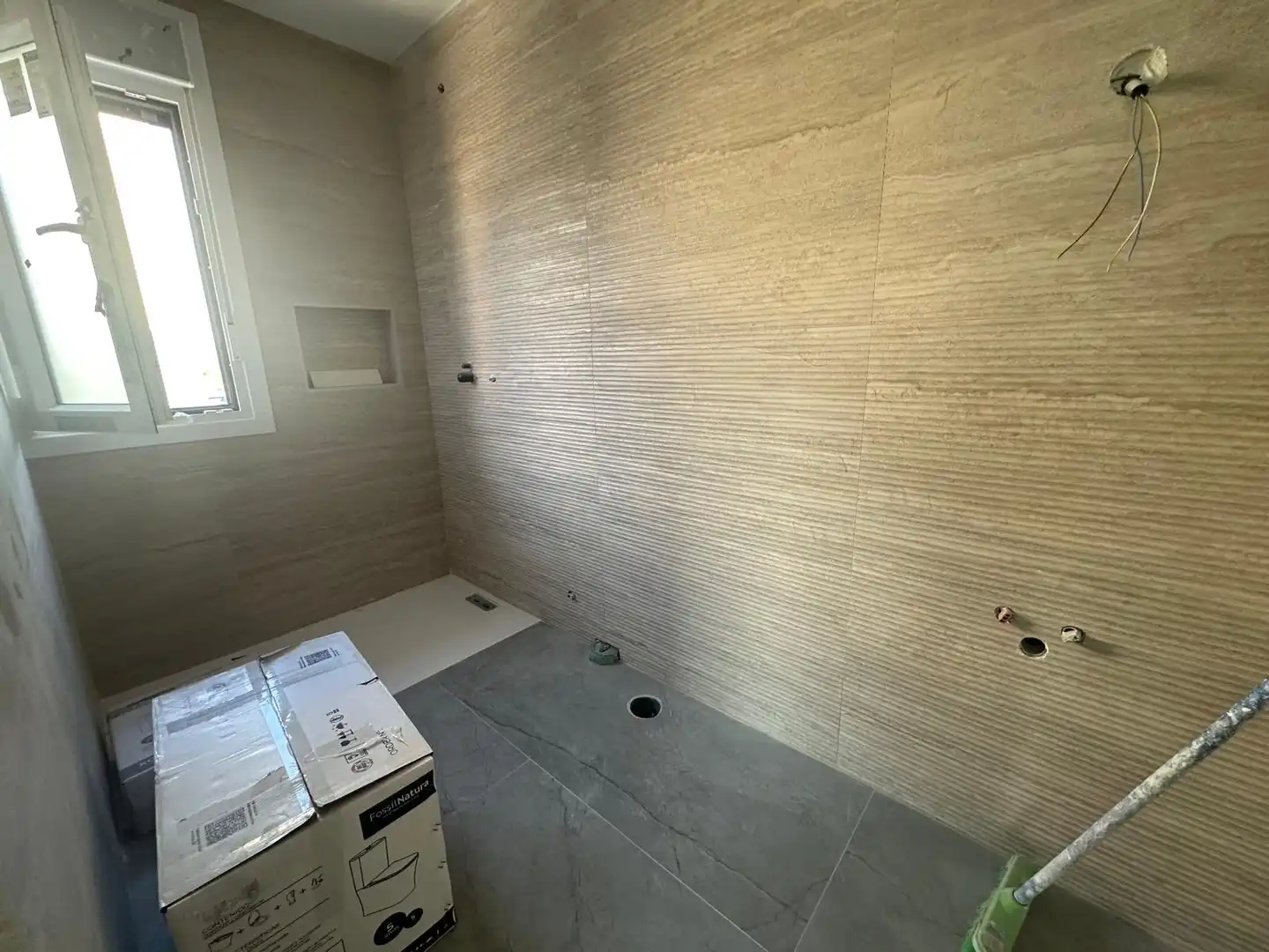 Bathroom of Houses for sale in Móstoles  with Air Conditioner, Heating and Private garden