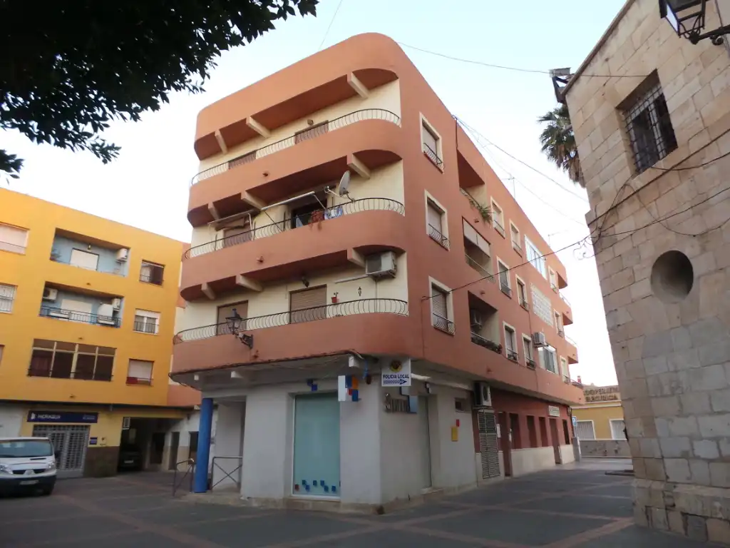 Vista exterior de Piso en venta en Catral