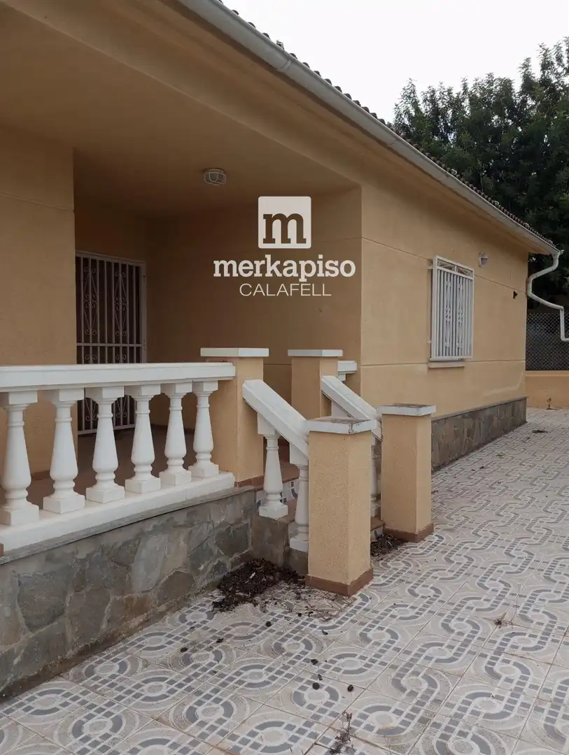 Exterior view of Houses for sale in El Vendrell  with Heating, Terrace and Storage room