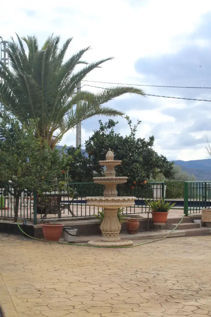 Garten von Haus oder Chalet zum Verkauf in Sax mit Privatgarten, Schwimmbad und Möbliert