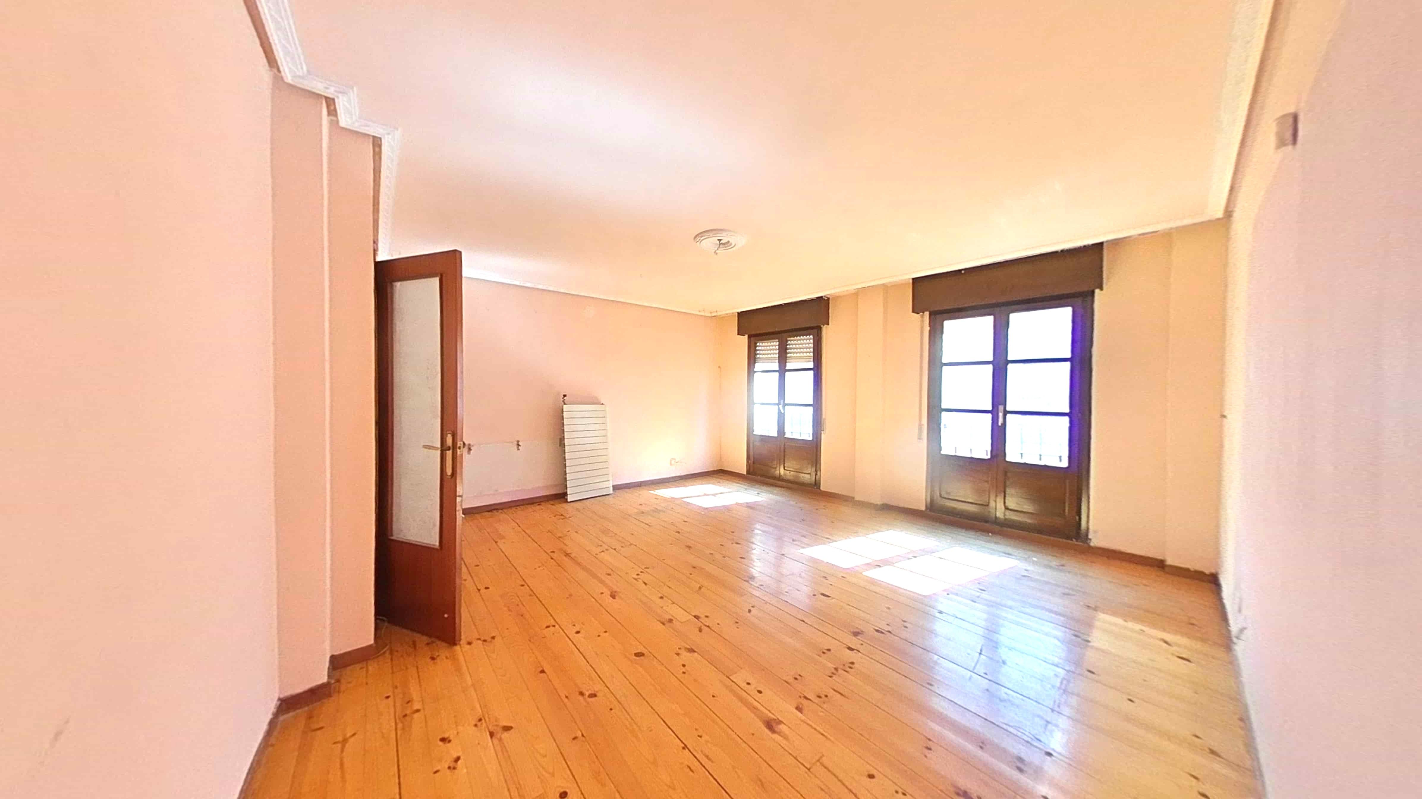 Living room of Flat for sale in Santo Domingo de la Calzada  with Heating and Parquet flooring