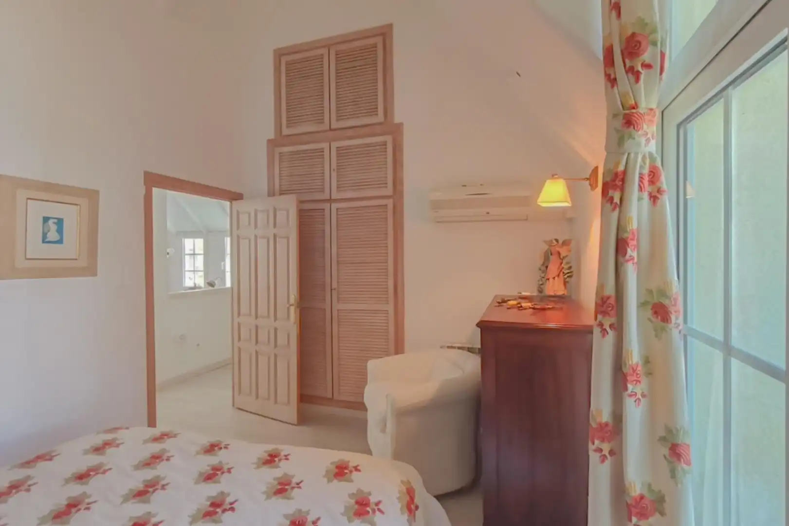 Schlafzimmer von Haus oder Chalet zum Verkauf in Torrelodones mit Heizung, Privatgarten und Terrasse
