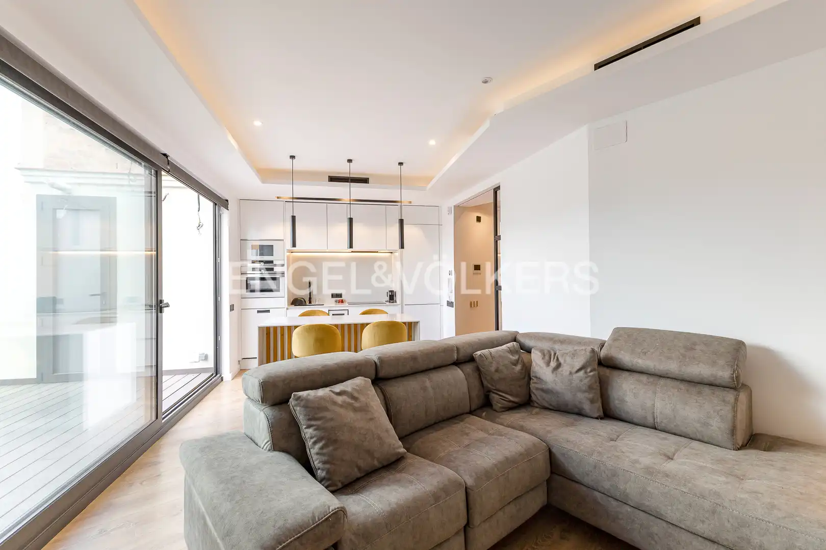 Sala de estar de Ático en venta en Barcelona con Aire acondicionado, Calefacción y Parquet