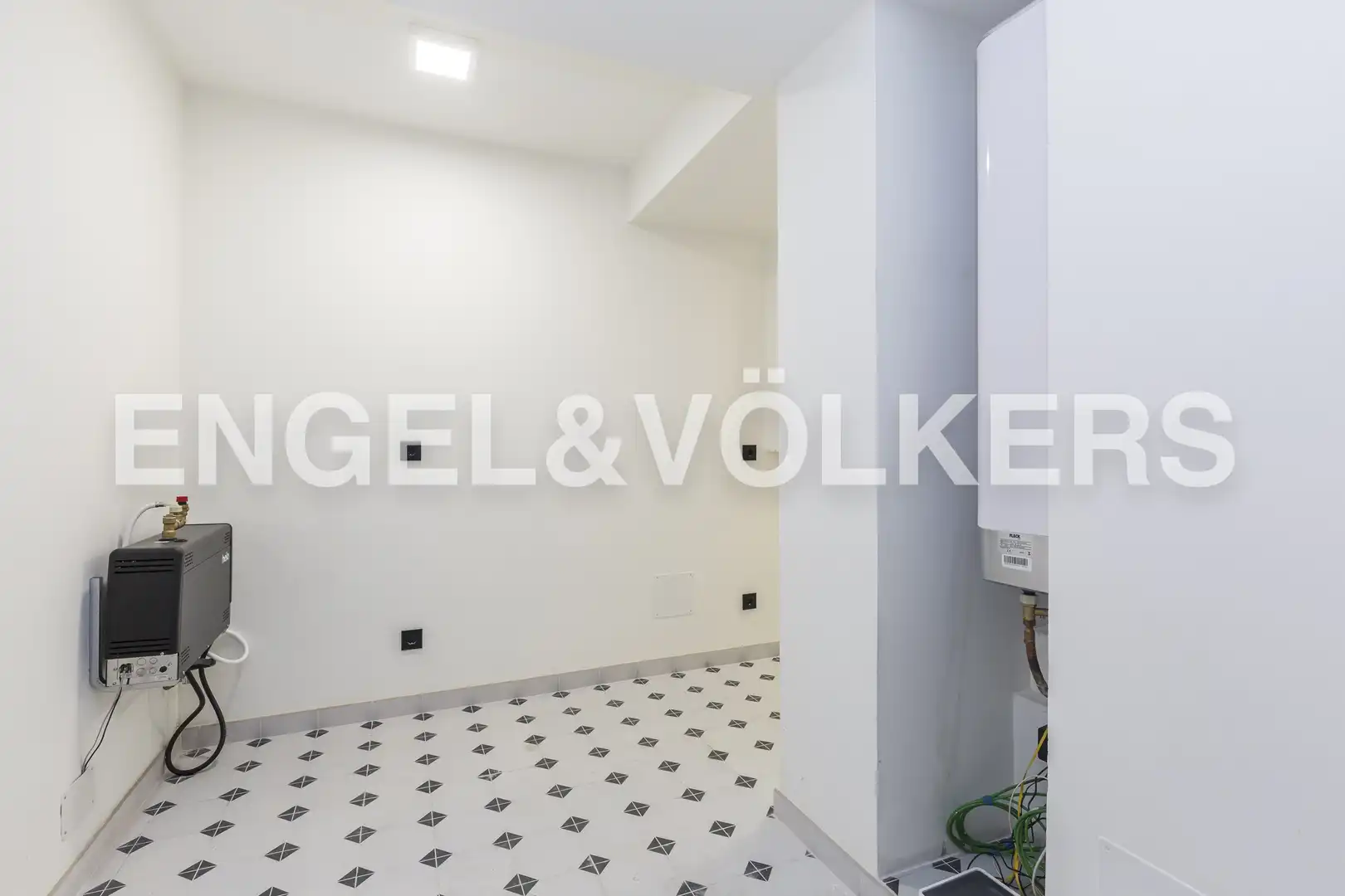 Wohnung zum Verkauf in Madrid mit Klimaanlage, Heizung und Schwimmbad