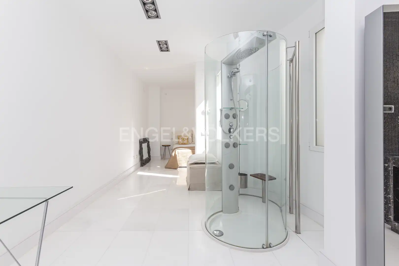 Bathroom of Attic for sale in Madrid  with Air Conditioner, Heating and Terrace