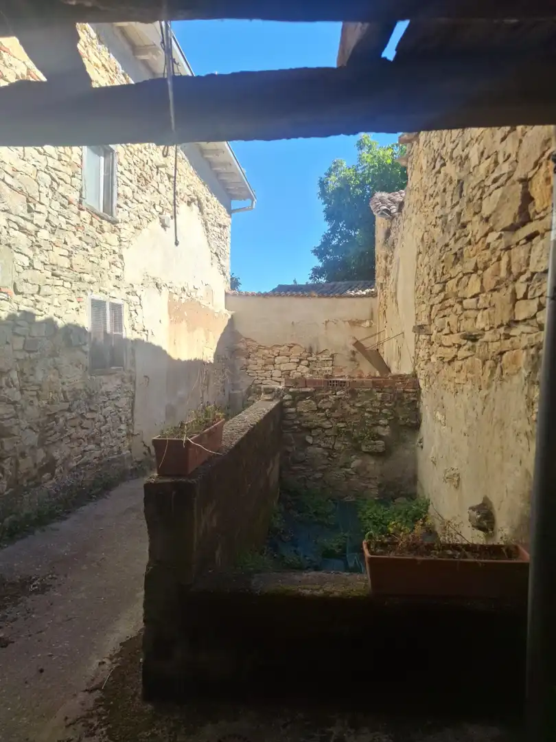 Vista exterior de Casa o xalet en venda en Pomar de Valdivia amb Traster i Moblat