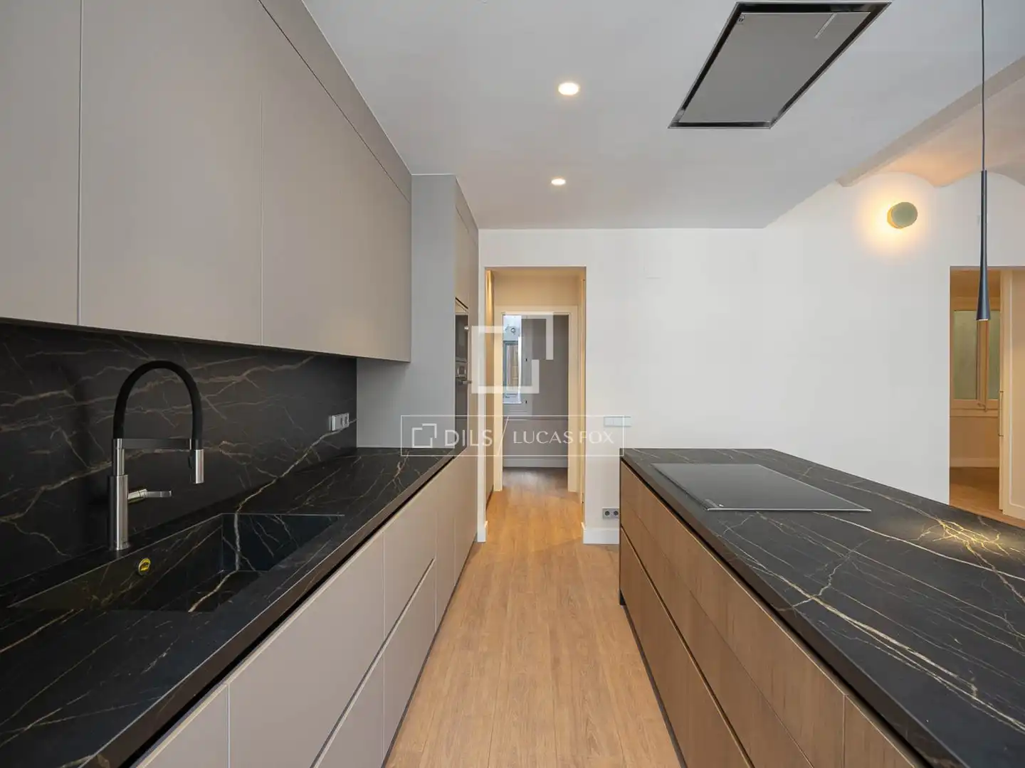 Cocina de Piso en venta en Barcelona con Aire acondicionado, Parquet y Balcón