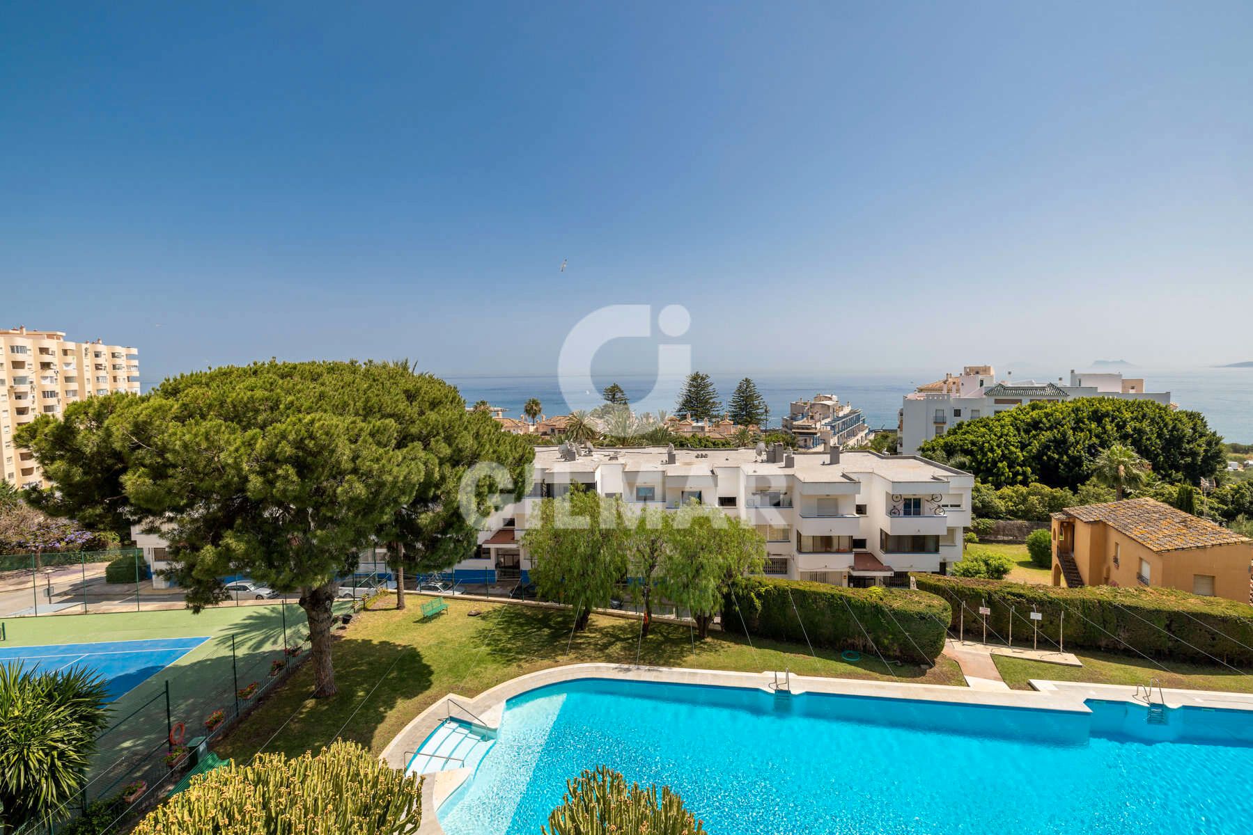 Exterior view of Flat for sale in Estepona  with Community pool