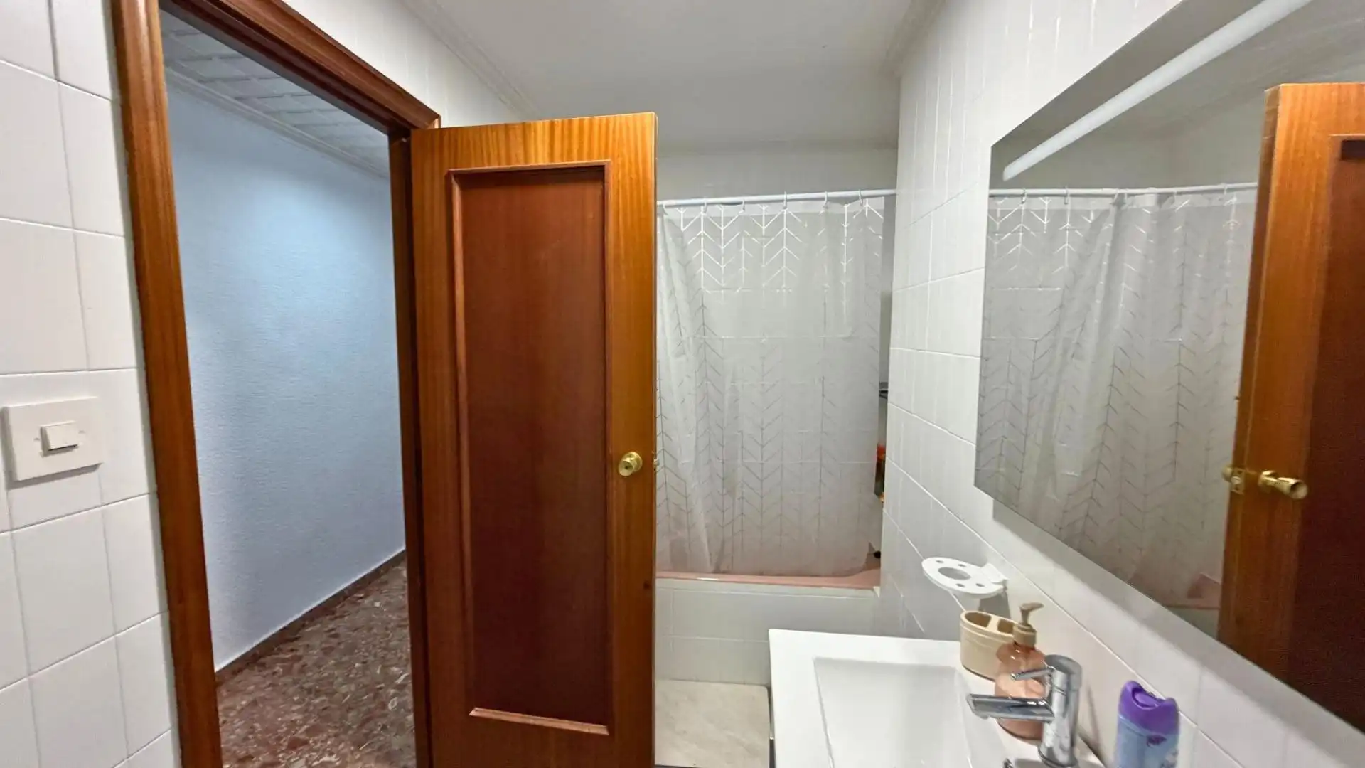 Baño de Piso en venta en Yecla con Terraza y Balcón