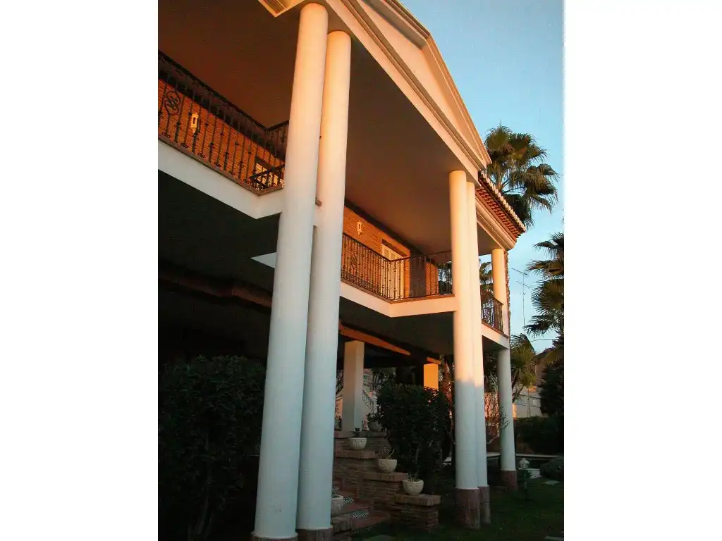 Exterior view of Houses for sale in Granada