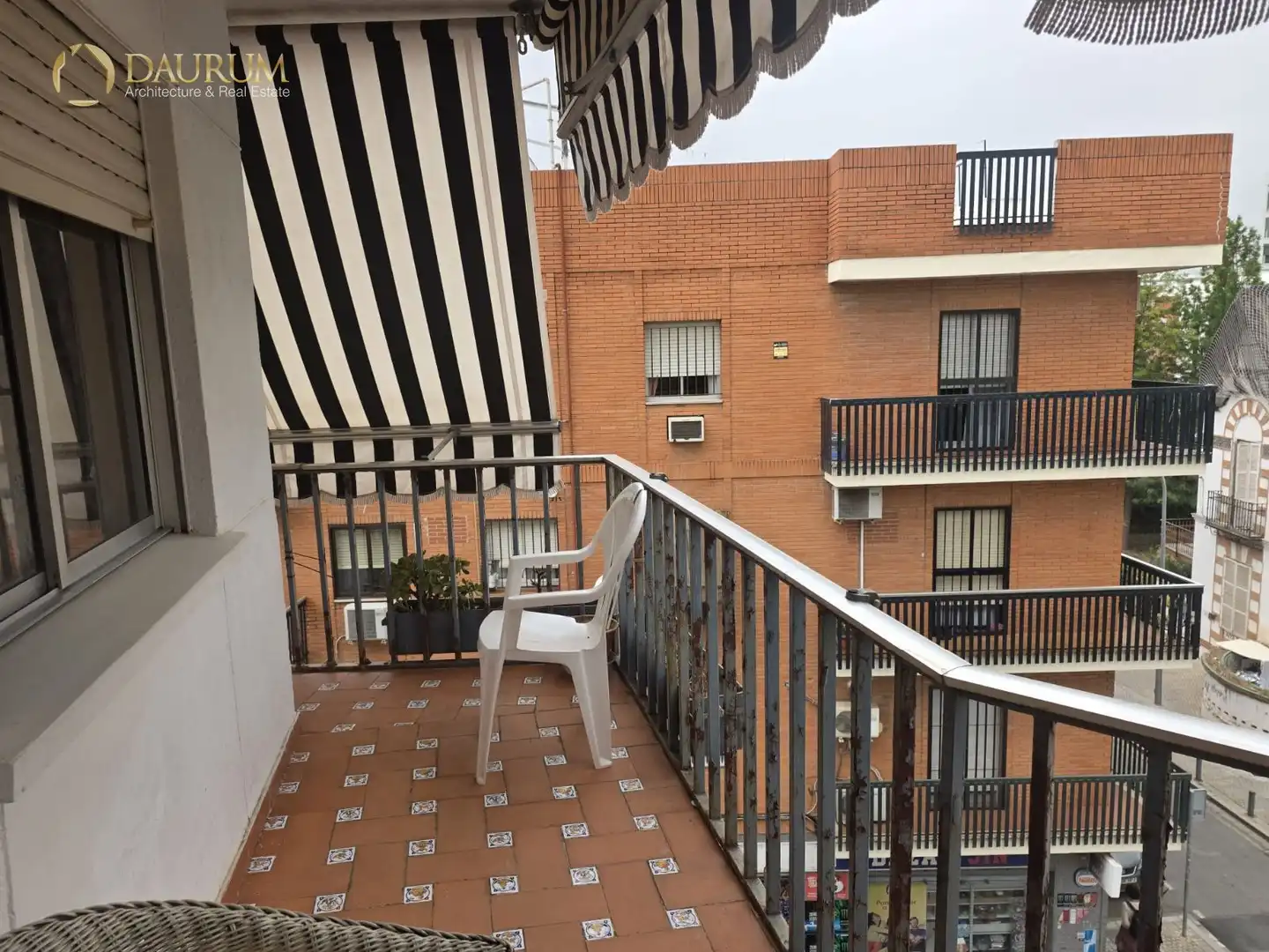 Balcony of Flat for sale in Sevilla  with Air Conditioner, Heating and Terrace
