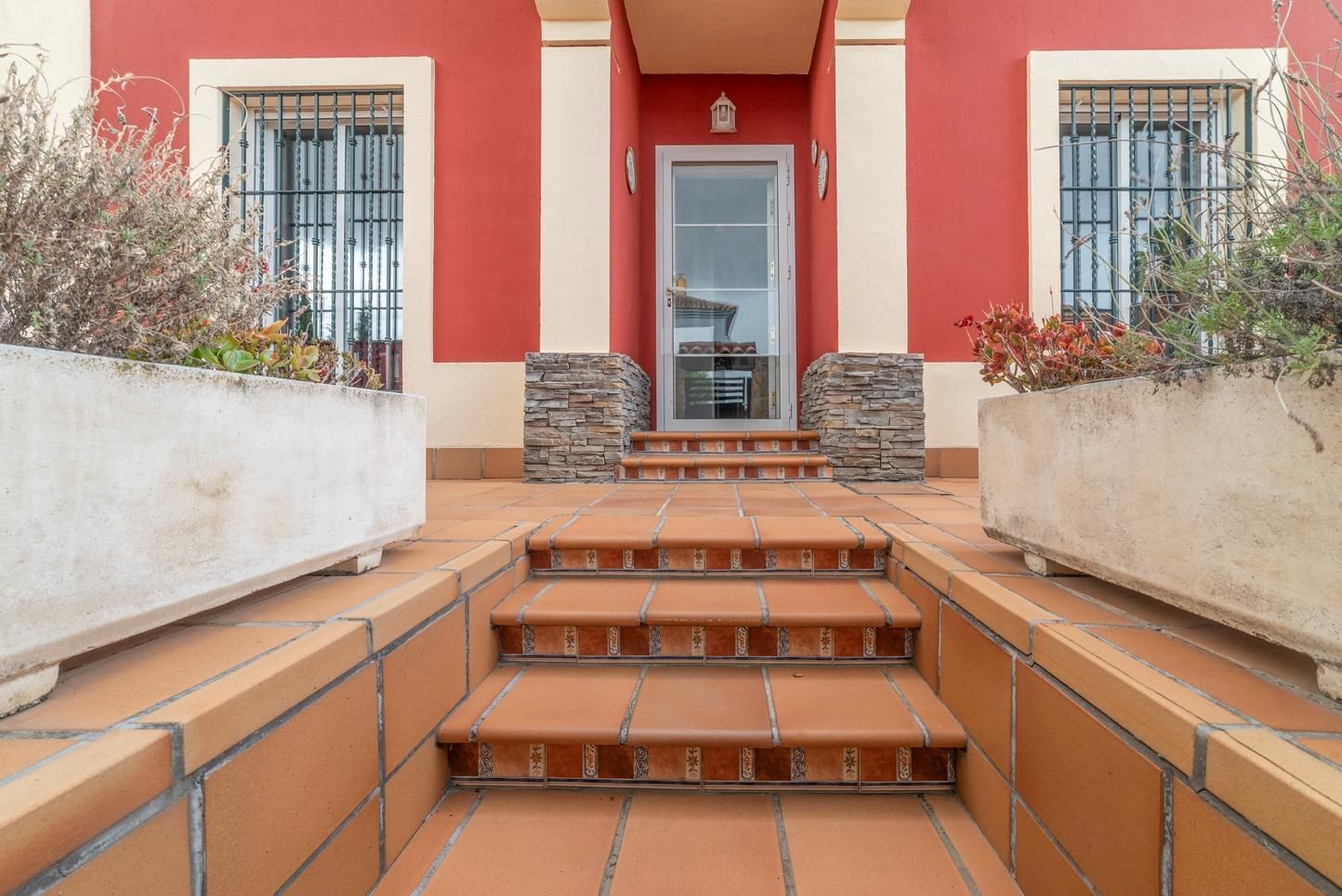 House or chalet for sale in Montequinto  with Air Conditioner, Heating and Private garden