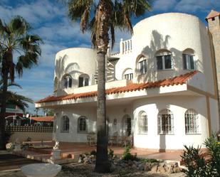 Vista exterior de Casa o xalet en venda en Cartagena amb Jardí privat, Terrassa i Moblat