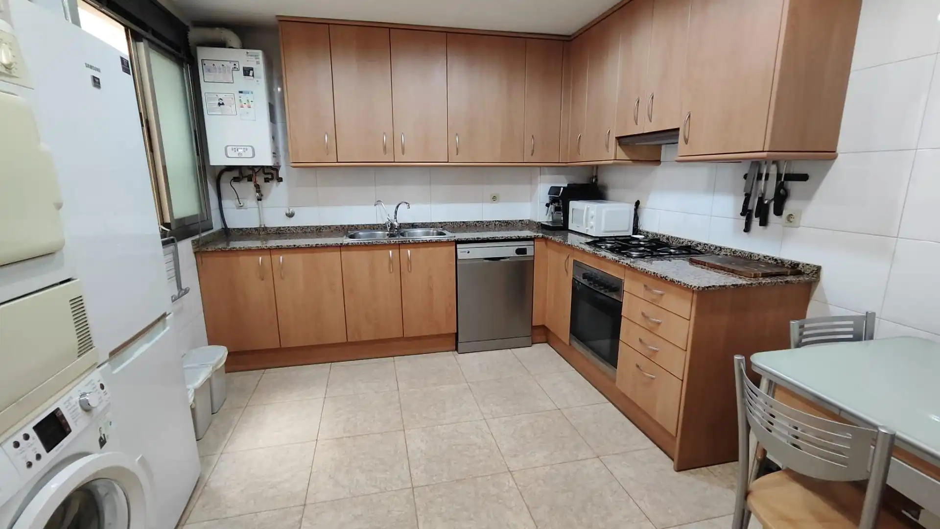Cocina de Piso en venta en Sabadell con Calefacción y Trastero