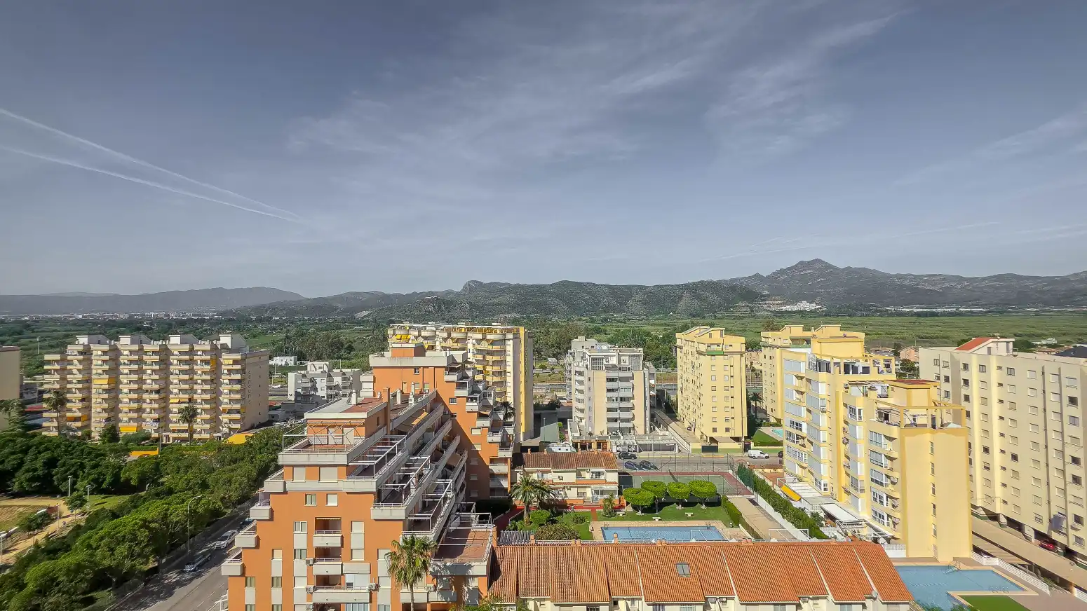 Vista exterior de Pis en venda en Gandia amb Aire condicionat, Calefacció i Jardí privat