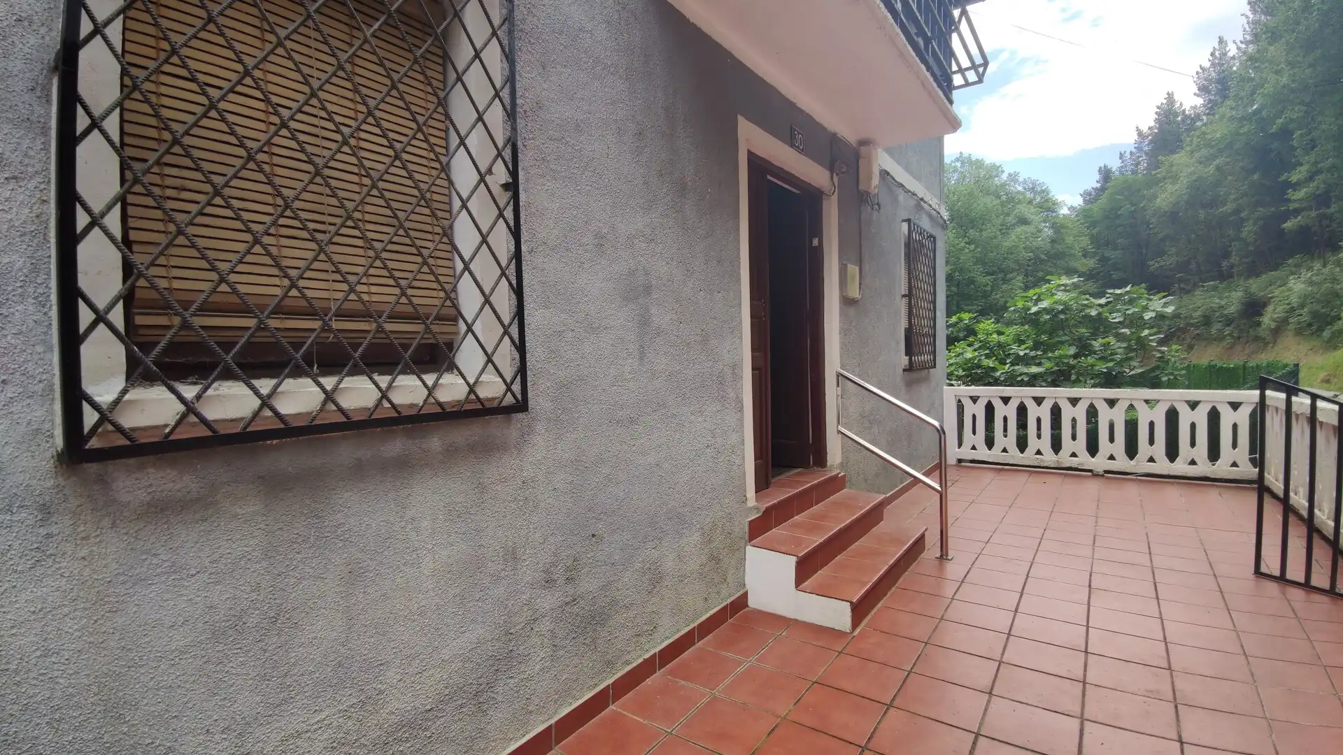 Vista exterior de Finca rústica en venda en Igorre amb Calefacció, Jardí privat i Terrassa